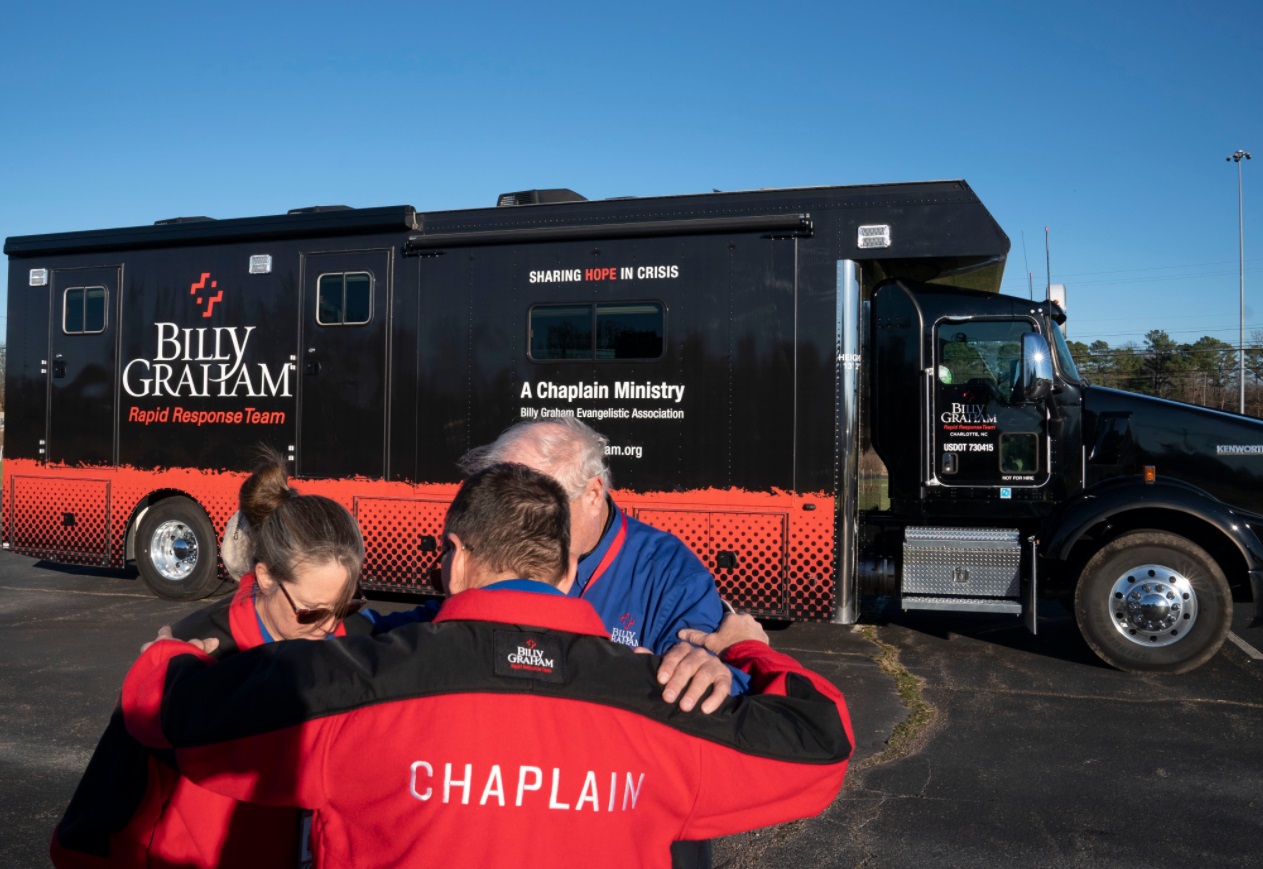 PHOTO Mobile Ministry Center Arrives To Comfort Victims Of Mayfield Kentucky Tornado