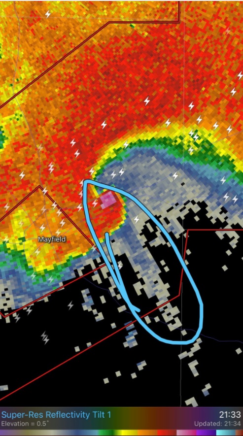 PHOTO Never Before Seen Scatter Spike From Debris Ball Of Tornado Went Right Into Mayfield Kentucky