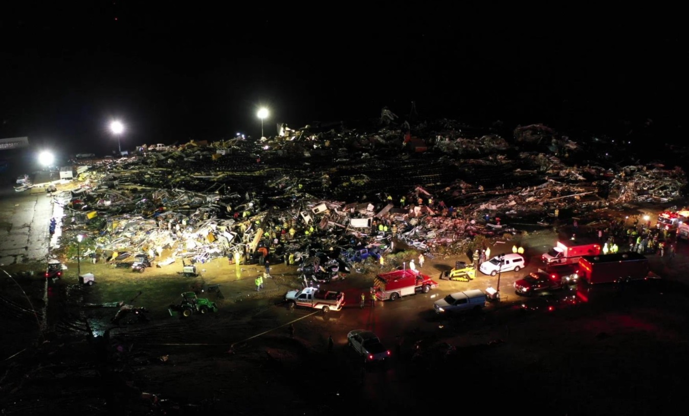 PHOTO Of Candle Factory In Mayfield Kentucky Before And After Tornado Hit Shows It Was Completely Leveled 