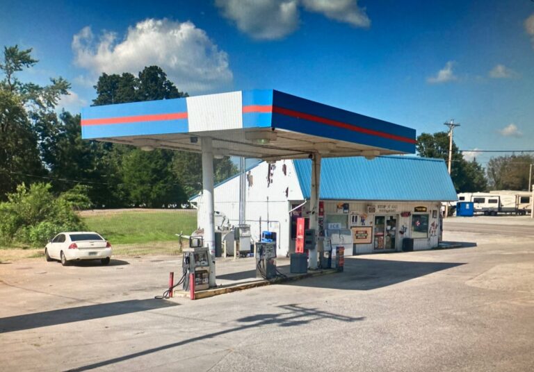 PHOTO Of Mayfield Kentucky Gas Station Before Tornado Hit It