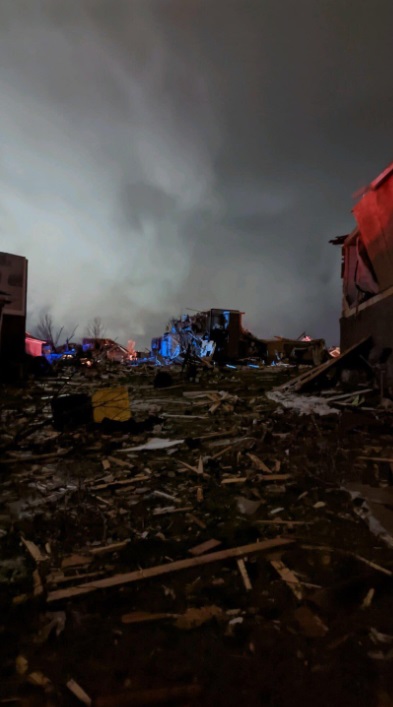 PHOTO The Amount Of Destruction In Bowling Green Kentucky Looks Straight Out Of A Movie