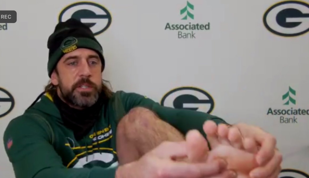 PHOTO Aaron Rodgers Took Off His Sock To Show Everyone His Fractured Toe