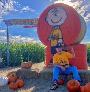 PHOTO Peter Robbins At A Charlie Brown Themed Cornmaze