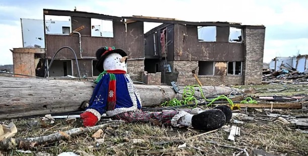 PHOTO Snowman Still Standing After House Structure Destroyed By Fort Myers Tornado