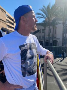 PHOTO Rams GM Les Snead's Shirt Is Legendary