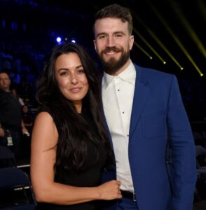 PHOTO Sam Hunt's Wife Is A Bombshell Brunette And He Really Messed Up