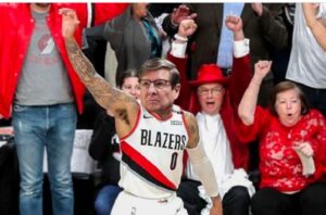 PHOTO Texas Tech Coach Mark Adams In A Portland Trailblazers Damian Lillard Jersey