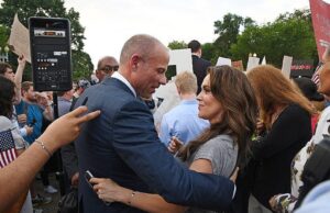 PHOTO Tony Danza's Daughter Hugging Michael Avenatti