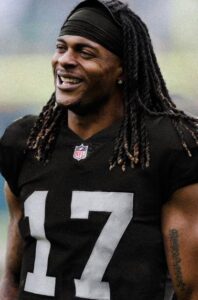 PHOTO Davante Adams In A Las Vegas Raiders Uniform