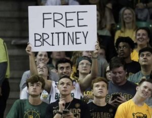 PHOTO Huge Free Brittney Griner Sign At Baylor Game