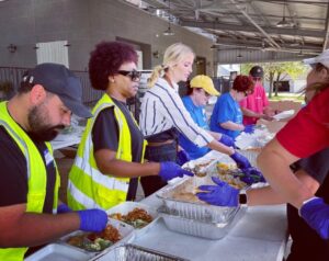 PHOTO Ivanka Trump With Her Hair Pulled Back Making Food For Tornado Victims In Louisiana