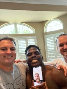 PHOTO Tyreek Hill Posed Shirtless With His Agent After Landing With The Miami Dolphins