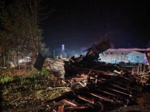 PHOTO Well Known Bar And Grill In Faunsdale Alabama Damaged By Tornado