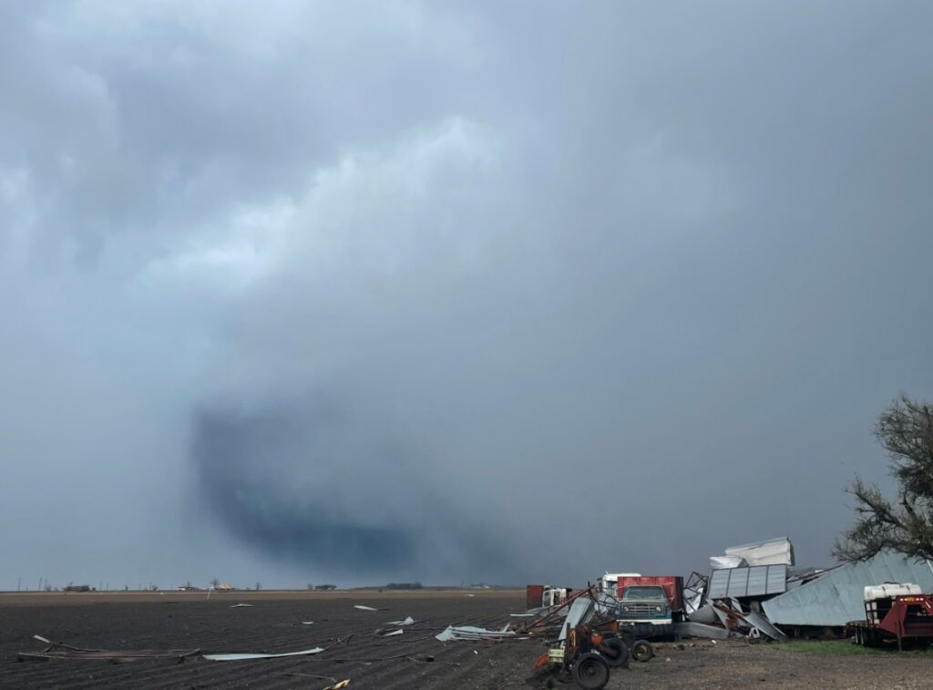 PHOTOS Mind Boggling View Of Tornado In Granger TX Shows That Was Not ...