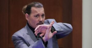 PHOTO Johnny Depp Signals In Court He's Had Enough Of Amber Heard's Lies