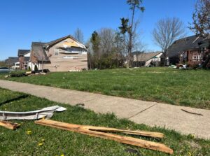 PHOTO No Deaths In Glenmary Subdivision In Louisville But Houses Like This Are Going To Need Major Work