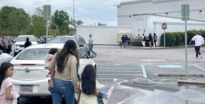 PHOTO People Fleeing Into The Parking Lot Of South Carolina Mall During Active Shooter Event