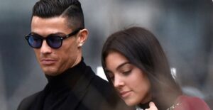 PHOTO Ronaldo's Wife Needs No Plastic Surgery Or Makeup Her Face Is Like Untouched Beauty