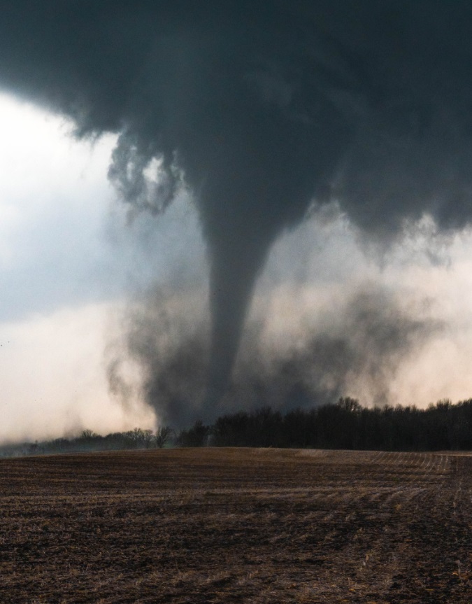 PHOTO The Tornado In Gilmore City Iowa Was Very Dusty And Threw Up Dirt ...