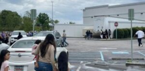 PHOTO Three People With Firearms Ran Outside Columbia Mall Where Police Were Thinking They Could Get Away