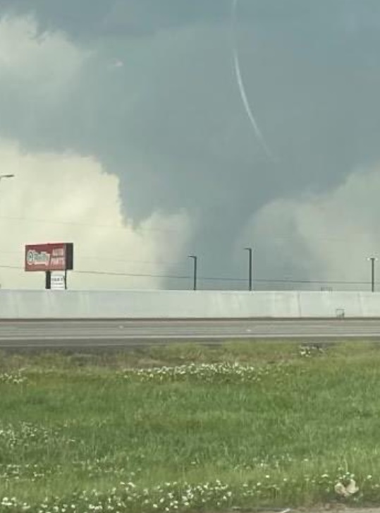 PHOTO Tornado In Jarrell Texas Crossed Over I35