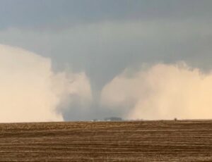 PHOTO Tornado Ripped Apart Corn Fields In Gilmore City Iowa On Tuesday