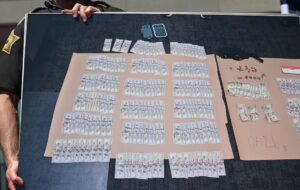 PHOTO All $29K In Cash Vicky White Had On Her Laid Out On A Table In Sheriff's Office