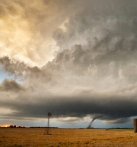 PHOTO Breathtaking View Of Tornado Ripping Through Near Empty Field Outside Andover Kansas