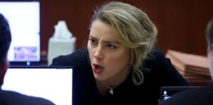 PHOTO Of Amber Heard Pissed Off At Her Legal Team In Court She Tried Staring One Of Her Lawyers Down