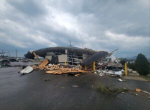 PHOTO Performance Plus Quick Oil Change In Gaylord Michigan Is No More And Will Need To Be Rebuilt