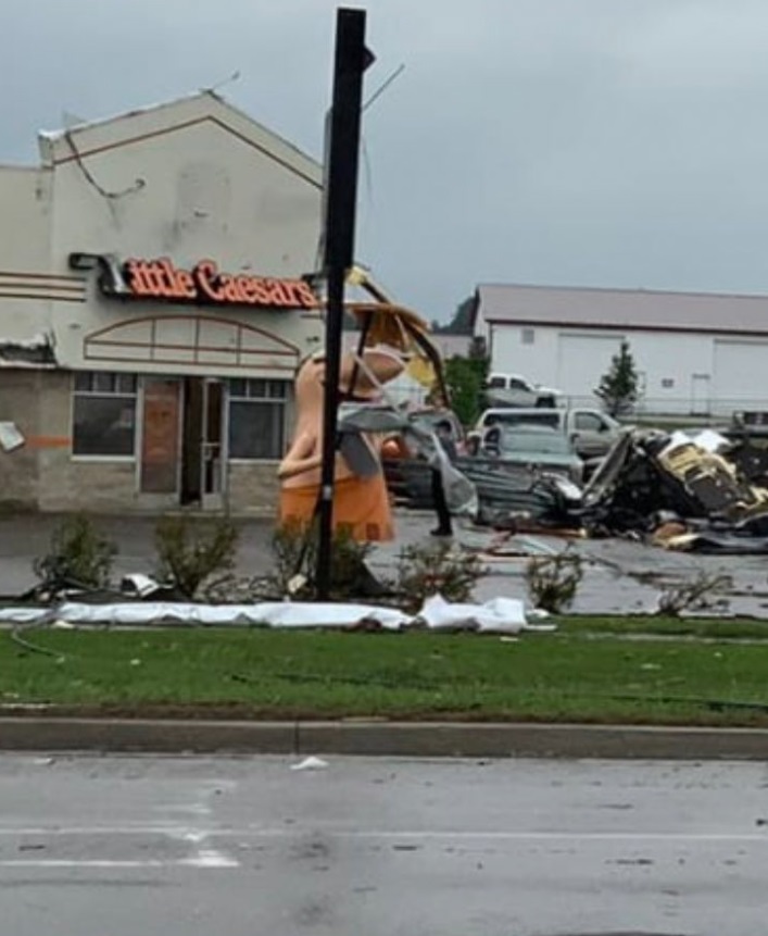 PHOTO What Is Left Of Little Caesar's In Gaylord MI