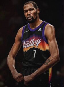 PHOTO Kevin Durant Flexing In The Valley Phoenix Suns Uniform