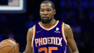 PHOTO Kevin Durant In A #35 Phoenix Suns Uniform