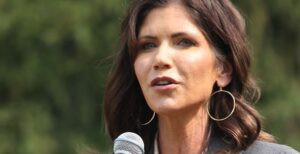 PHOTO Kristi Noem Honestly Has The Best Plastic Surgeon