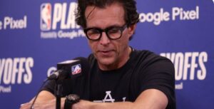 PHOTO Quin Snyder Looks Like The Scariest Pyschopath You Will Ever See In Harry Potter Shaped Glasses