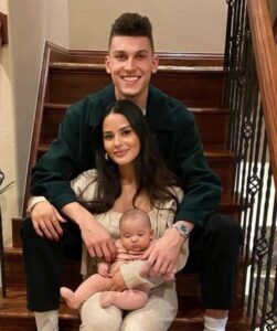 PHOTO Tyler Herro With His Family At Christmas Inside His Mansion He Will No Longer Have For Next Christmas After Cheating