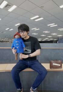 PHOTO Hideo Kojima Didn't Murder Shinzo Abe But He Did Smuggle A Bear From Peru