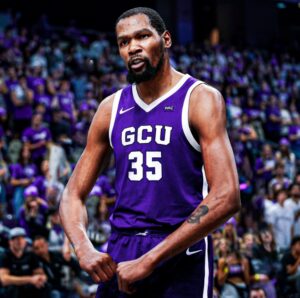 PHOTO Kevin Durant In Phoenix In A Grand Canyon University Uniform