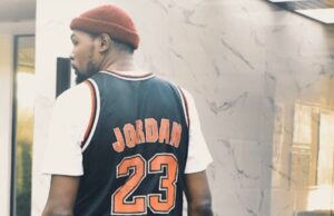 PHOTO Kevin Durant Wearing Michael Jordan Bulls Jersey While Working Out In Chicago After He Requested A Trade Out Of Brooklyn