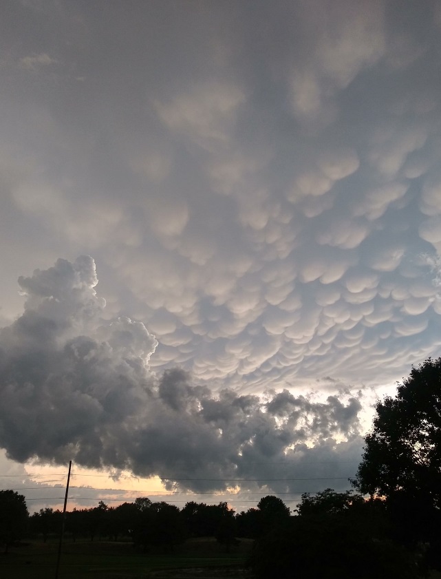 PHOTO Low Hanging Clouds In Wooster Ohio Were Very Scary Looking After