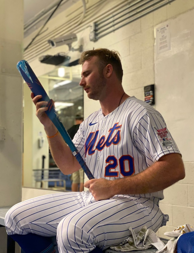 PHOTO Pete Alonso Looking At His Home Run Derby Bat Like It's The Love