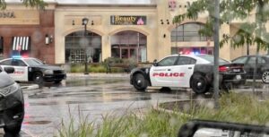 PHOTO Police Blocking Off Entrance To Greenwood Mall Near Beauty Palace Where 2 Bodies Were Being Carried Out