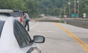 PHOTO Roads In Haddix Kentucky 22 Miles From Hazard Filled With Water