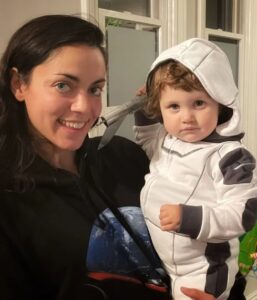 PHOTO Shivon Zilis Holding One Of Her Sons She Created With Elon Musk
