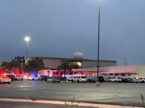 PHOTO There Was A Heavy Police Presence Outside Greenwood Park Mall Minutes After Shooting Started That Saved Lives