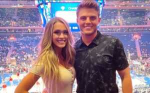 PHOTO Zach Wilson At Madison Square Garden For Knicks Game With Barbie Doll Blonde