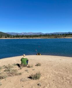 PHOTO Heartbreaking Picture Of Kiely Rodni's Grandfather Sitting At Prosser Lake When Kiely's Body Was Found