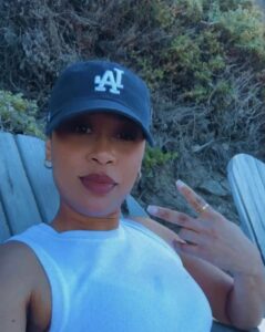 PHOTO Nicole Linton Wearing An LA Dodgers Hat In Backyard Of Expensive Home In Los Angeles