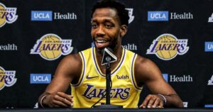 PHOTO Patrick Beverley At The Lakers Podium In A Lakers Jersey