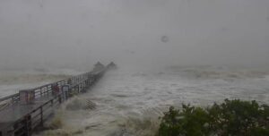 PHOTO 10 Foot Naples Florida Pier Was Completely Submerged Before Hurricane Ian Came All The Way Ashore